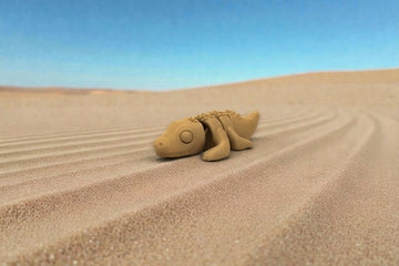 Tiny Crocodile Wood - Side